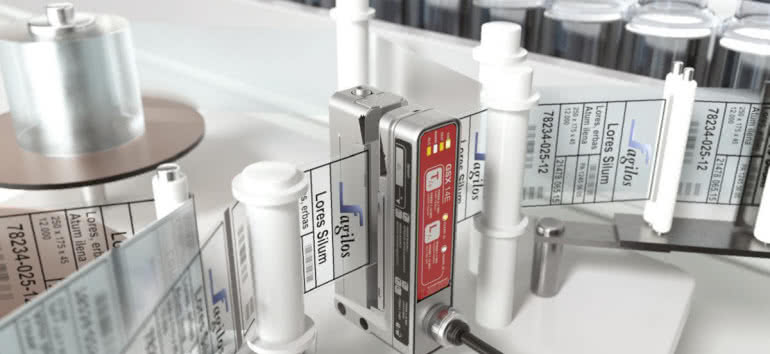 Światło i ultradźwięk - Leuze wprowadza na rynek pierwszy na świecie kombinowany czujnik widełkowy GSX 