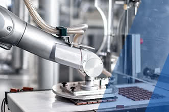 Roboty przemysłowe dla niezawodnej i bezpiecznej produkcji 