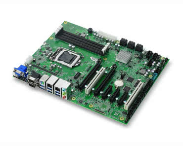 Przemysłowa płyta główna ATX z 5 slotami dla kart PCIe