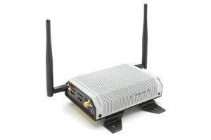 Moduł M2M z obsługą transmisji bezprzewodowej w standardach 802.11 b/g/n i 802.15.4 WPAN