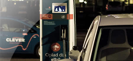 ABB dostarczy Danii stacje szybkiego ładowania pojazdów elektrycznych 