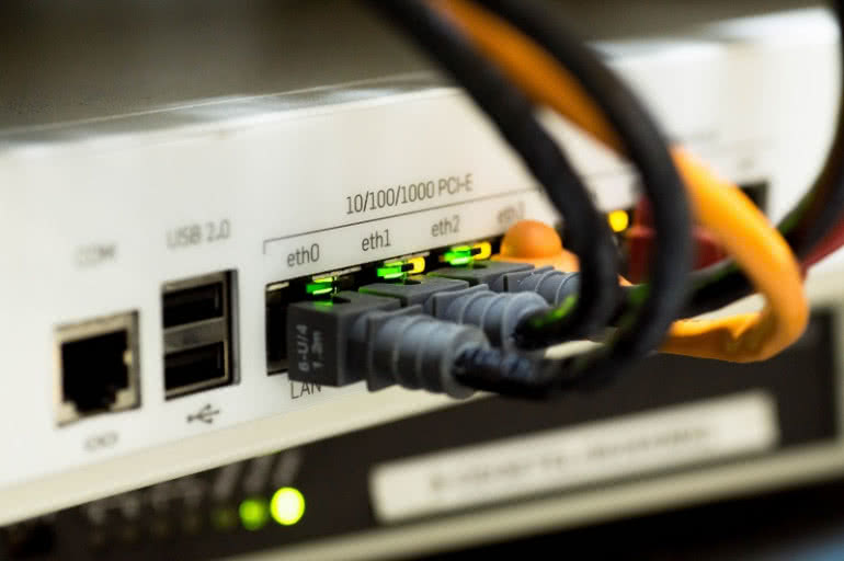 Przełączniki Ethernet innowacją w dystrybucji danych w przemyśle 