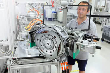 Daimler i Bosch będą wspólnie produkować silniki 