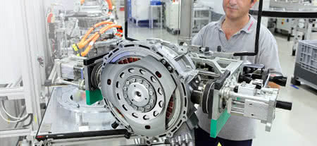 Daimler i Bosch będą wspólnie produkować silniki 