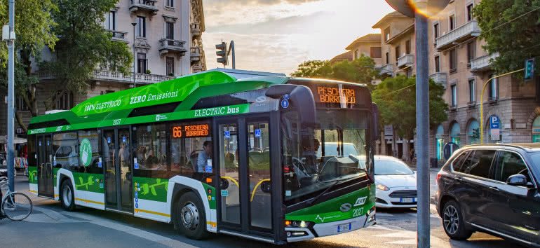 Solaris dostarczy do Mediolanu kolejne 75 autobusów Urbino 12 