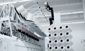 Roboty kolaboracyjne: kluczowy element łatwej automatyzacji przemysłowej