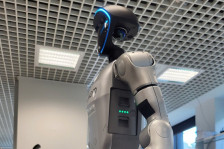 x-kom i AGH będą współpracować przy rozwoju robotów humanoidalnych i AI