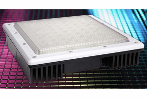 Zintegrowane panele oświetleniowe LED o sprawności 69...86 lm/W