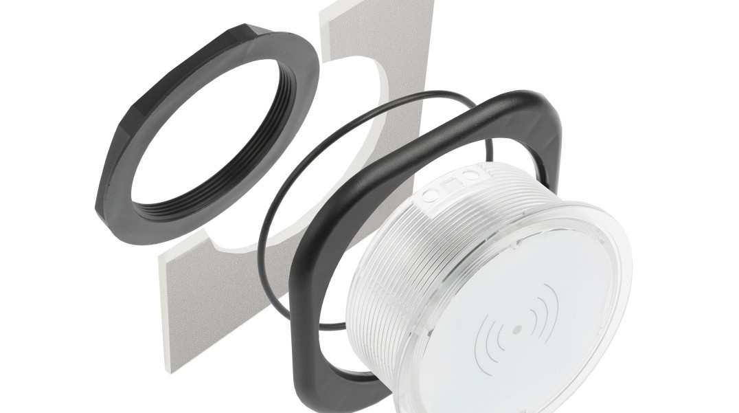 Wielostandardowy czytnik RFID do montażu panelowego w otworach Ø80 mm