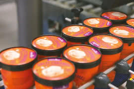 Cobot firmy OMRON wspiera linię produkcyjną wegańskich lodów Ice Bakers 
