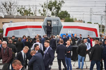 TRAKO 2021 - PESA zaprezentowała pierwszą polską lokomotywę na wodór 