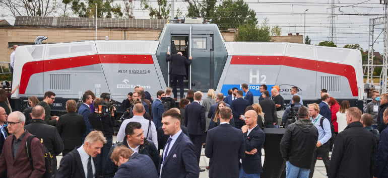 TRAKO 2021 - PESA zaprezentowała pierwszą polską lokomotywę na wodór 