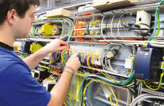 Elektrotechnika i rozdzielnice elektryczne