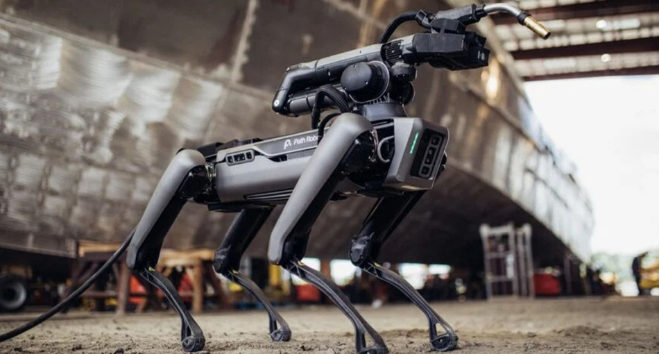 Mobilny system spawalniczy z AI i robotem kroczącym. Path Robotics prezentuje Rove