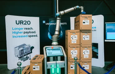 Universal Robots zwiększa udźwig cobotów UR20 i UR30 