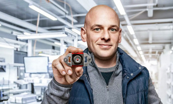 Nowy moduł o napięciu 5 kV do systemu CombiTac uniq od Stäubli - więcej mocy w kompaktowej formie