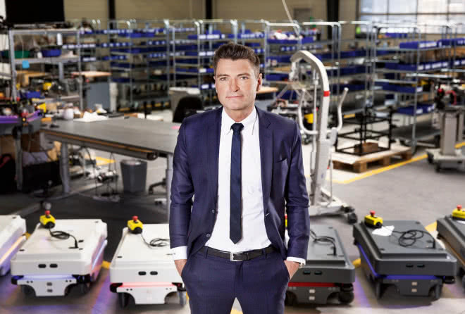 Kluczem do rozwoju rynku robotów mobilnych jest współpraca z lokalnymi partnerami i zwiększanie świadomości w zakresie możliwości zastosowań tych maszyn - rozmowa z Thomasem Visti, prezesem Mobile Industrial Robots