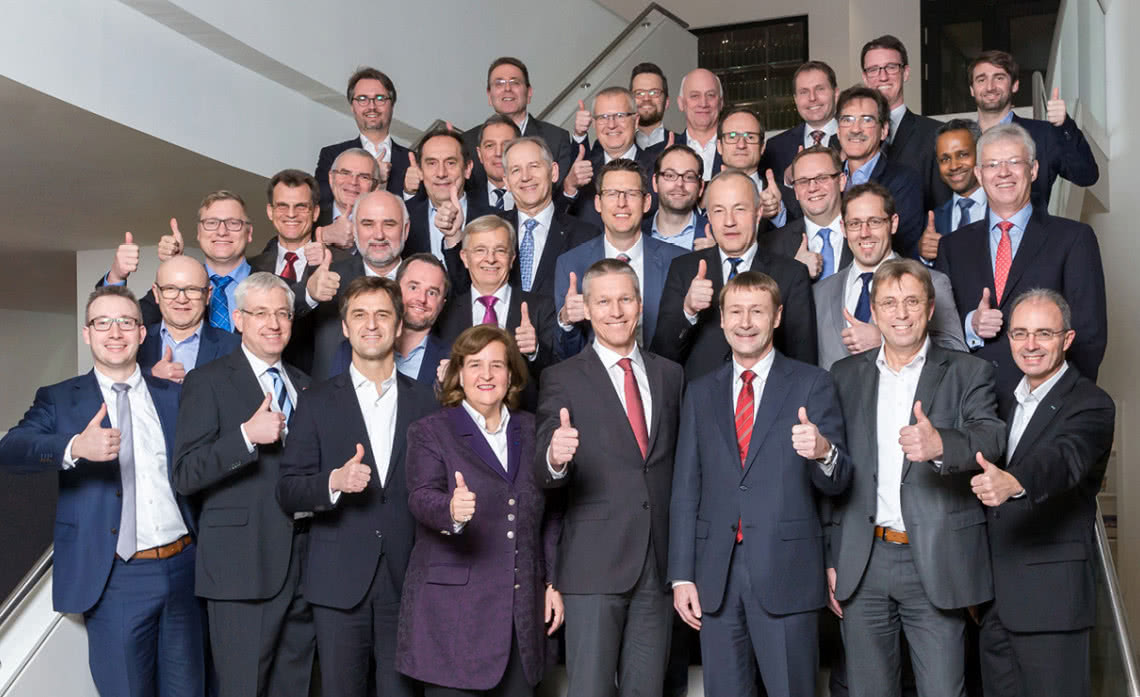 Программы для панорамных фото. Found group. Group ib edr. Коричневые иконки для актуального. Grouping.