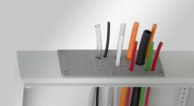 Nowe wersje przepustów kablowych do obudów Rittal KX i KL