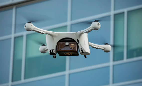 UPS uzyskał pełną zgodę administracyjną na dostawy dronami 