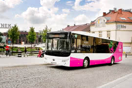W Jaworznie Tauron uruchomił pierwszą w Polsce zrobotyzowaną stację wymiany baterii autobusów elektrycznych 