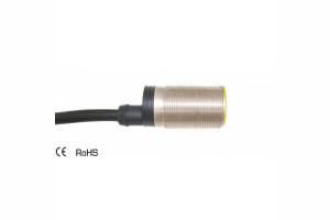 Czujnik indukcyjny M18 - IC0025