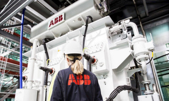 ABB finalizuje sprzedaż firmie Hitachi jednostki Power Grids