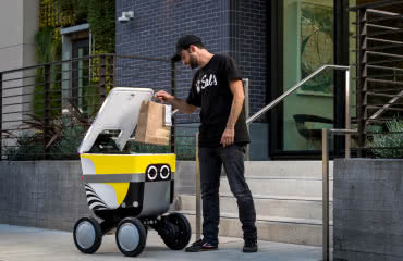 Rynek robotów dostawczych - prawie 2 mld dolarów w 2028 roku 