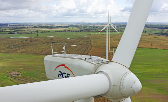 Grupa PGE kupuje trzy farmy wiatrowe 