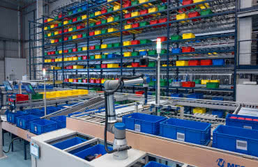 Siemens, Universal Robots i Zivid prezentują rozwiązanie nowej generacji do obsługi zamówień w logistyce wewnętrznej 