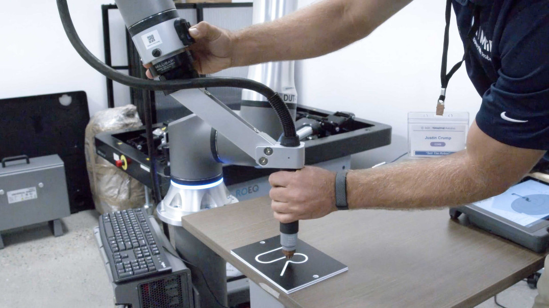 Universal Robots wprowadza platformę Gen 7 do automatyzacji i fizycznej AI