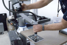 Universal Robots wprowadza platformę Gen 7 do automatyzacji i fizycznej AI