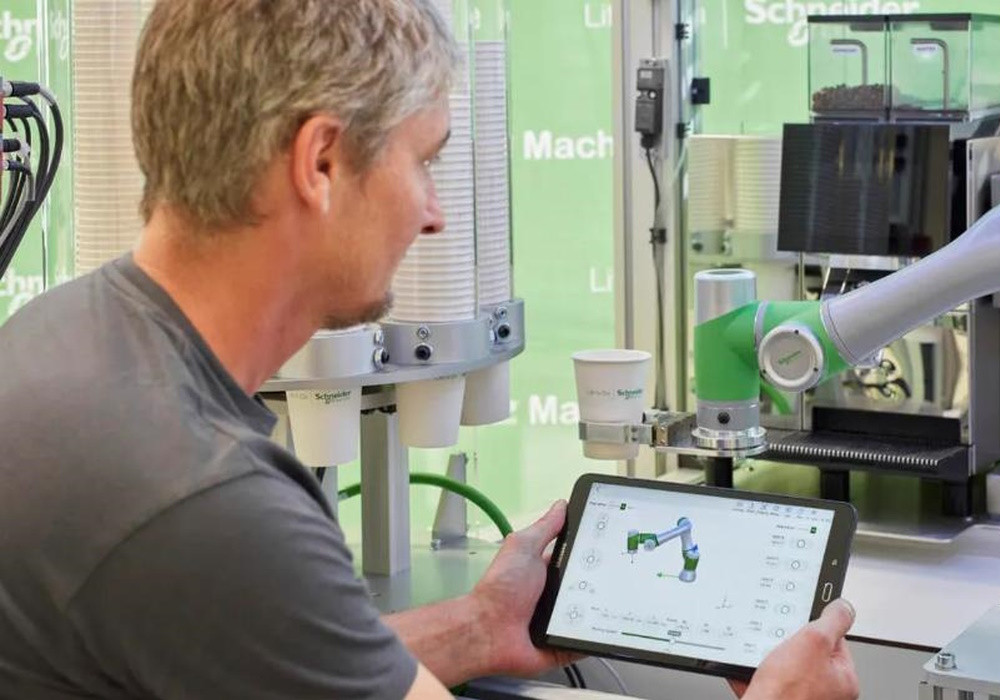 Robot współpracujący Lexium Cobot