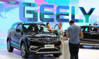 Geely i Mercedes-Benz zainwestują 780 mln dolarów w pojazdy elektryczne marki Smart