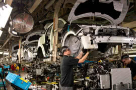 Nissan zlikwiduje ponad 12 tys. miejsc pracy 