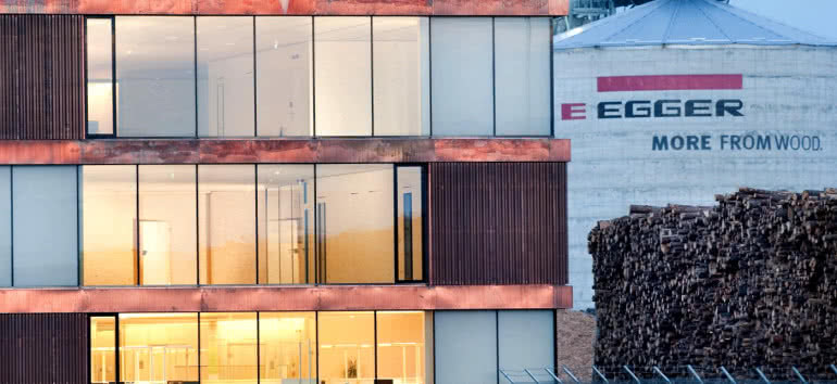 Egger otwiera nową fabrykę o wartości 440 mln euro  