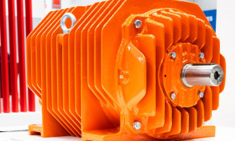 Silniki SH5-24 firmy Cantoni Motor zaprojektowane specjalnie do przemysłu stalowego