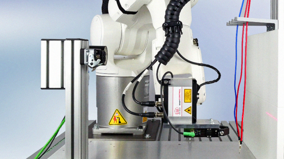 Automatyzacja montażu złączy kablowych z użyciem laserowych skanerów profilowych