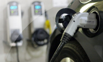 Łotwa inwestuje w sieć punktów ładowania pojazdów elektrycznych