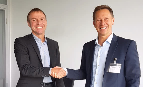 Firmy Panasonic Industry Europe i Siemens Factory Automation nawiązały globalne partnerstwo 