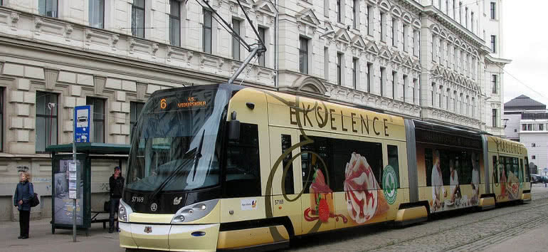 Jeden z najbogatszych Czechów, kupuje spółkę Skoda Transportation 