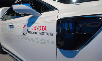 Toyota przeprowadzi publiczne testy autonomicznego samochodu