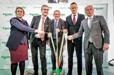 Schneider Electric inwestuje w nową inteligentną fabrykę na Węgrzech 