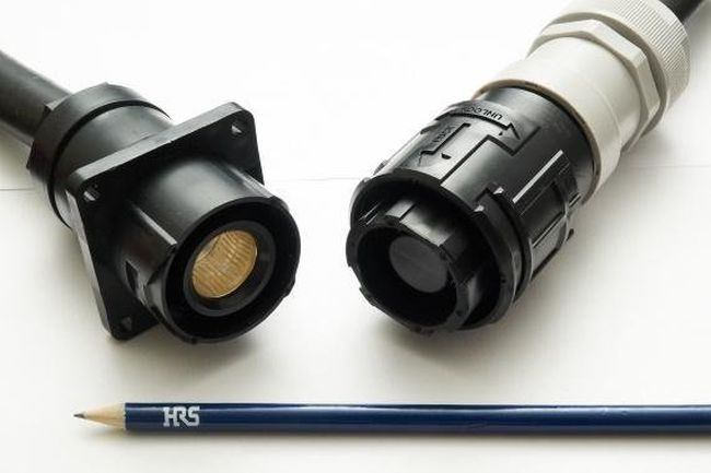 Wodoszczelne złącza bagnetowe o obciążalności do 200 A/1000 V