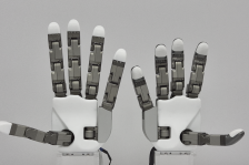 Kompaktowa dłoń dla robotów humanoidalnych. Tesollo odpowiada na zapotrzebowanie rynku systemów High-DoF