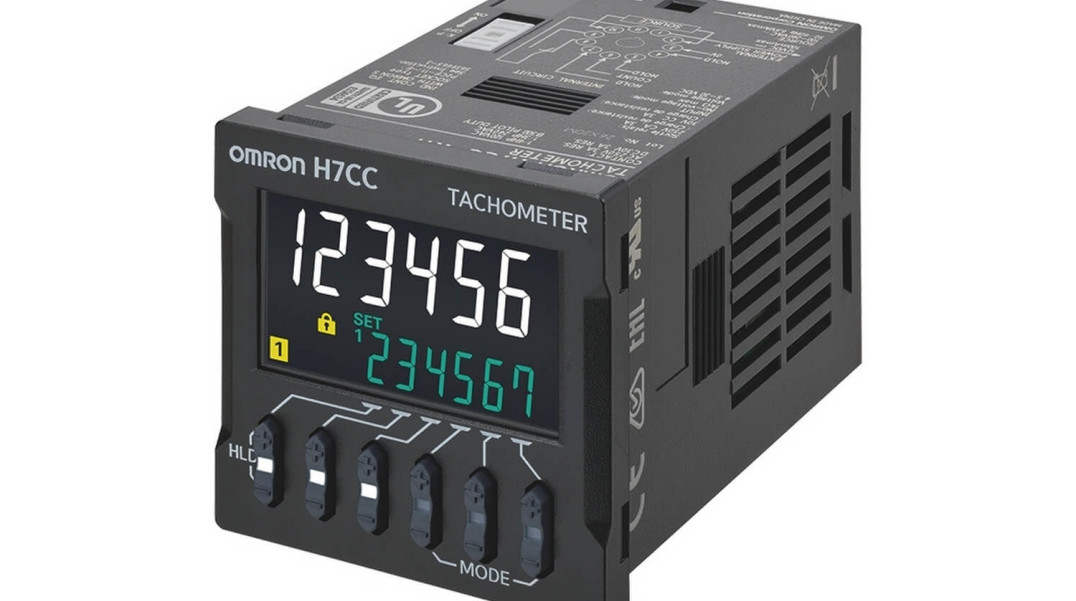 Wielofunkcyjny licznik panelowy z intuicyjnym interfejsem i funkcją konserwacji zapobiegawczej