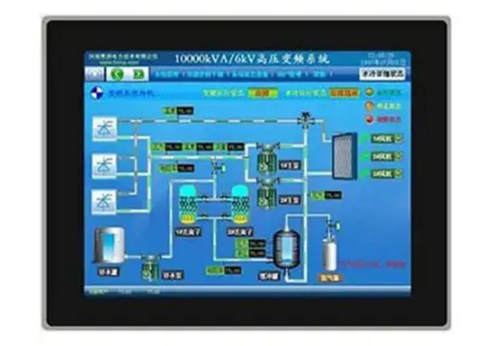 Dotykowy panel operatorski TPC-2101L wyposażony w system operacyjny Windows 10