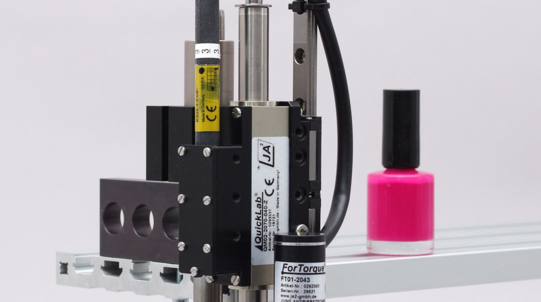 Niewielkie moduły przechylno-obrotowe do przenoszenia dużych elementów