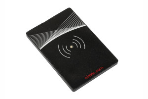 Wielostandardowy czytnik RFID o wymiarach 65,5 x 45,5 mm