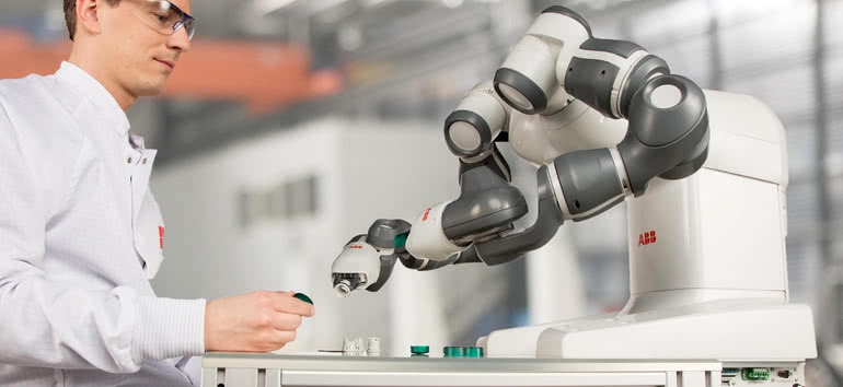 Rynek robotów współpracujących - 950 mln dolarów w 2024 roku 